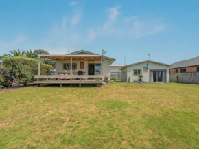 The Jandal House - Whitianga Holiday Home